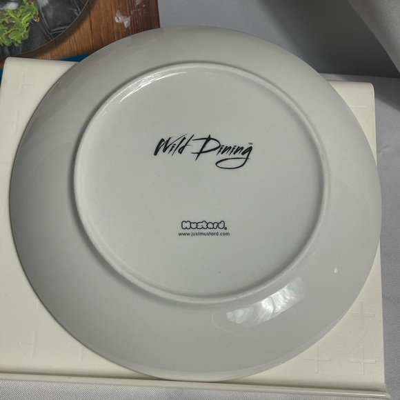 Wild Dining Larry Lion Plate NIB Unique Gift Fun Dining Kitchen Humor Collection - Picture 10 of 13
